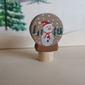 Steker snowglobe